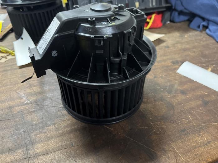 Moteur de ventilation chauffage d'un Ford Fiesta, Enlèvement ou Envoi, 3 mois de garantie, Utilisé, Ford