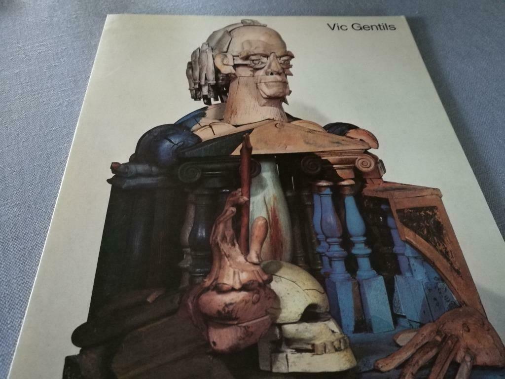 Vic Gentils sculpturen met invitatie 40pag, Boeken, Ophalen of Verzenden, Zo goed als nieuw