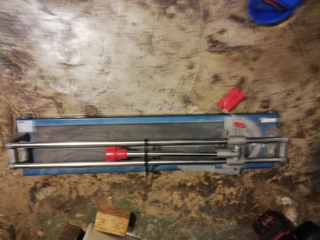 Tegelsnijder, tegel van 55 cm, Ophalen of Verzenden, Gebruikt, 40 tot 60 cm