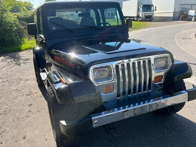 Jeep Wrangler 4000 6 cil oldtimer, Auto's, Jeep, 4 zetels, 4000 cc, Leder en Stof, Zwart