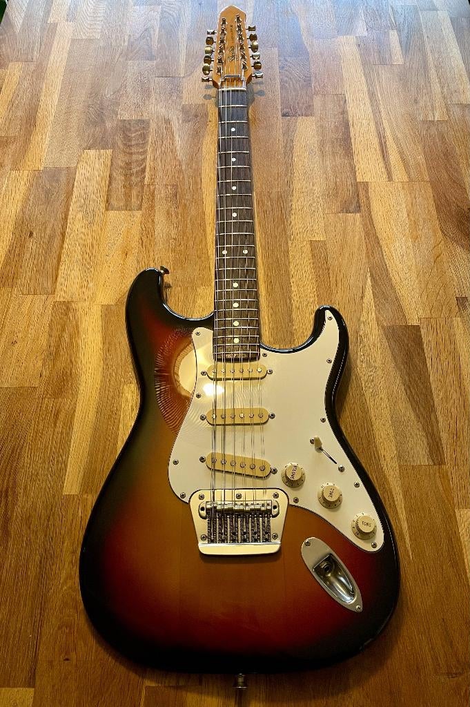 Fender Stratocaster ST-XII 12 cordes – Made in Japan 1987, Enlèvement ou Envoi, Comme neuf, Solid body, Fender