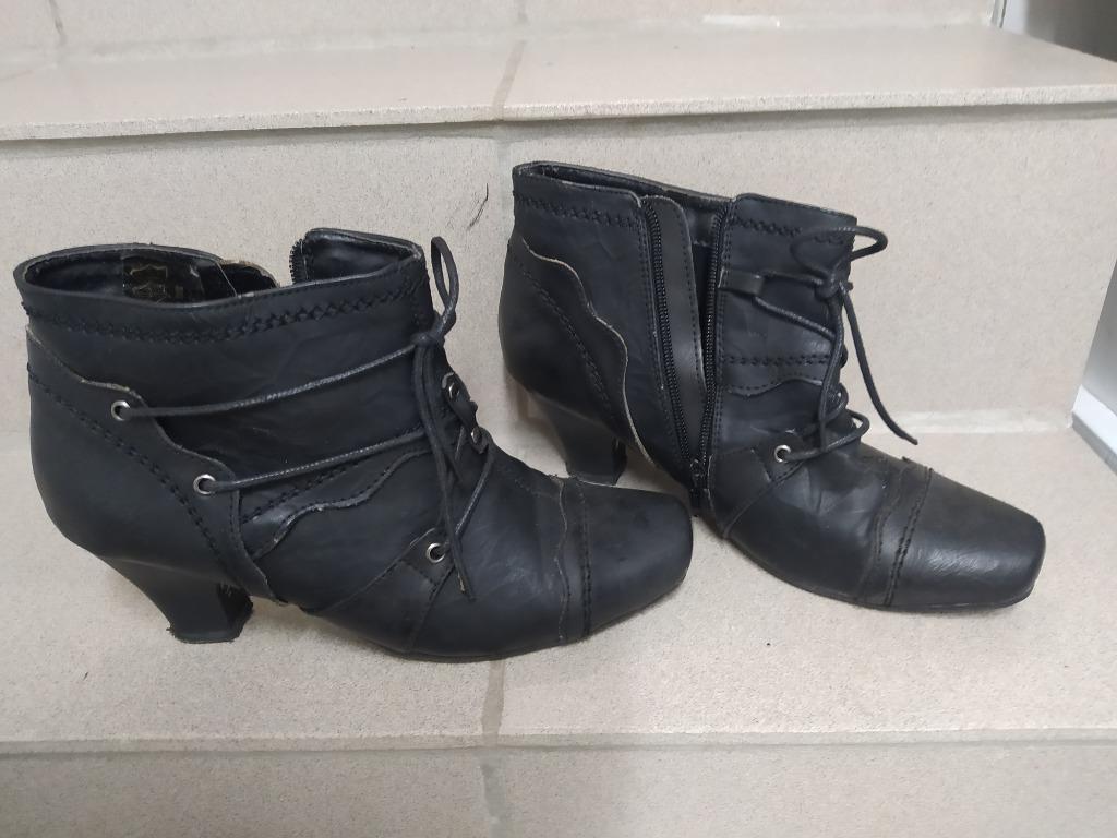 enkellaarsjes dames - maat 39, Schoenen met lage hakken, Zwart, Ophalen of Verzenden, Carrotts