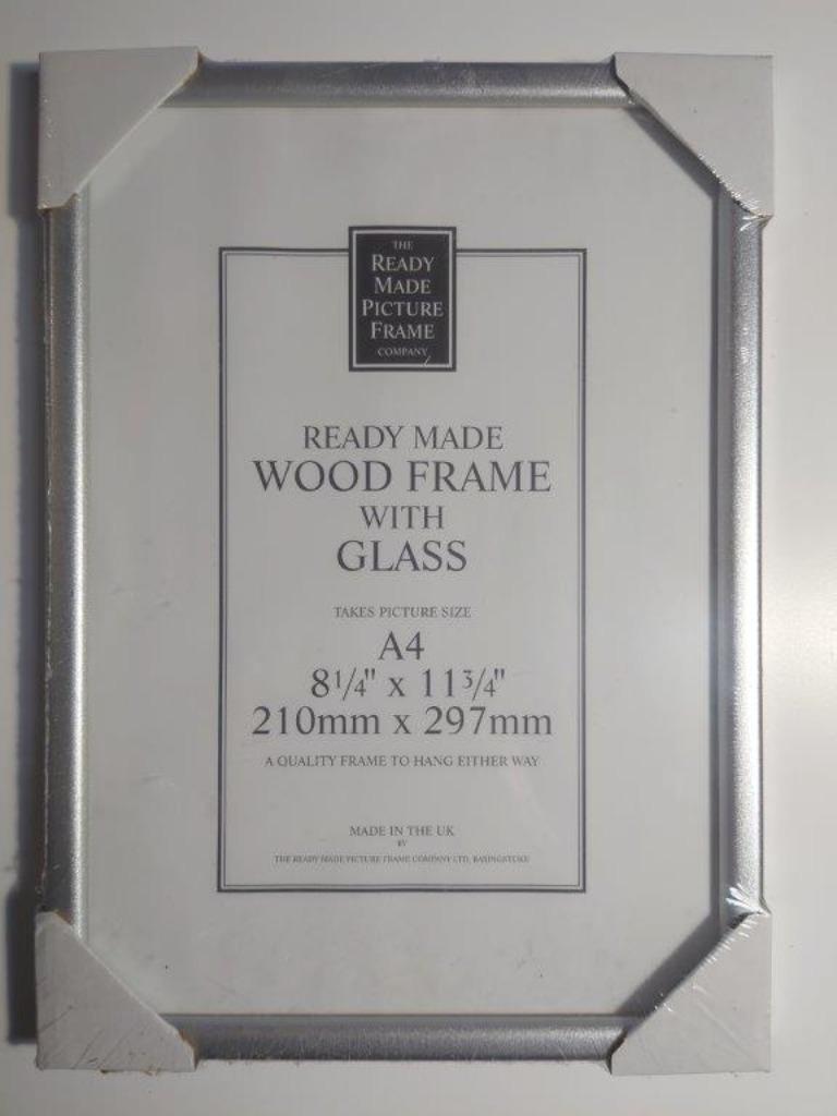 A4 Kader  The Ready Made Wood Frame, Ophalen of Verzenden, Nieuw, Hout