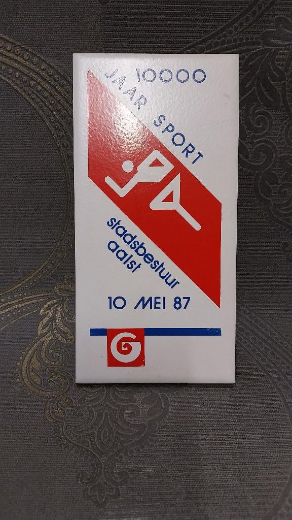 Stenen tegel 10000 jaar sport Stad Aalst Generale bank 1987, Verzamelen, Ophalen of Verzenden, Gebruikt
