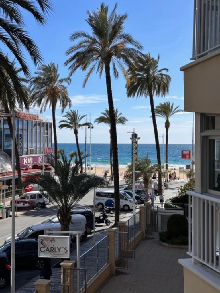 Appartement te huur in Benidorm op 30m van strand, 2 slaapkamers, Airconditioning, Costa Blanca, Appartement