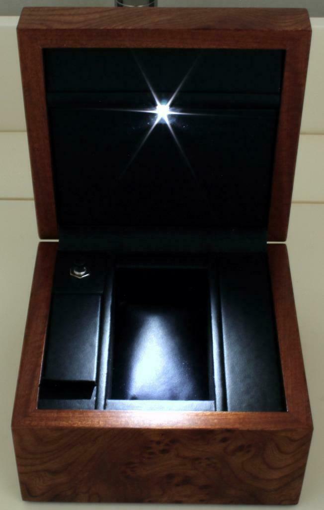 Boîte de rangement de montre de luxe - cravatte, Montre-bracelet, Autres marques, Enlèvement ou Envoi, Utilisé