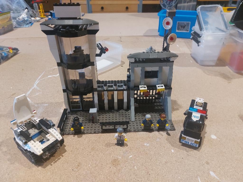 lego  politiekantoor   7035, Kinderen en Baby's, Speelgoed | Duplo en Lego, Ophalen of Verzenden, Zo goed als nieuw, Complete set
