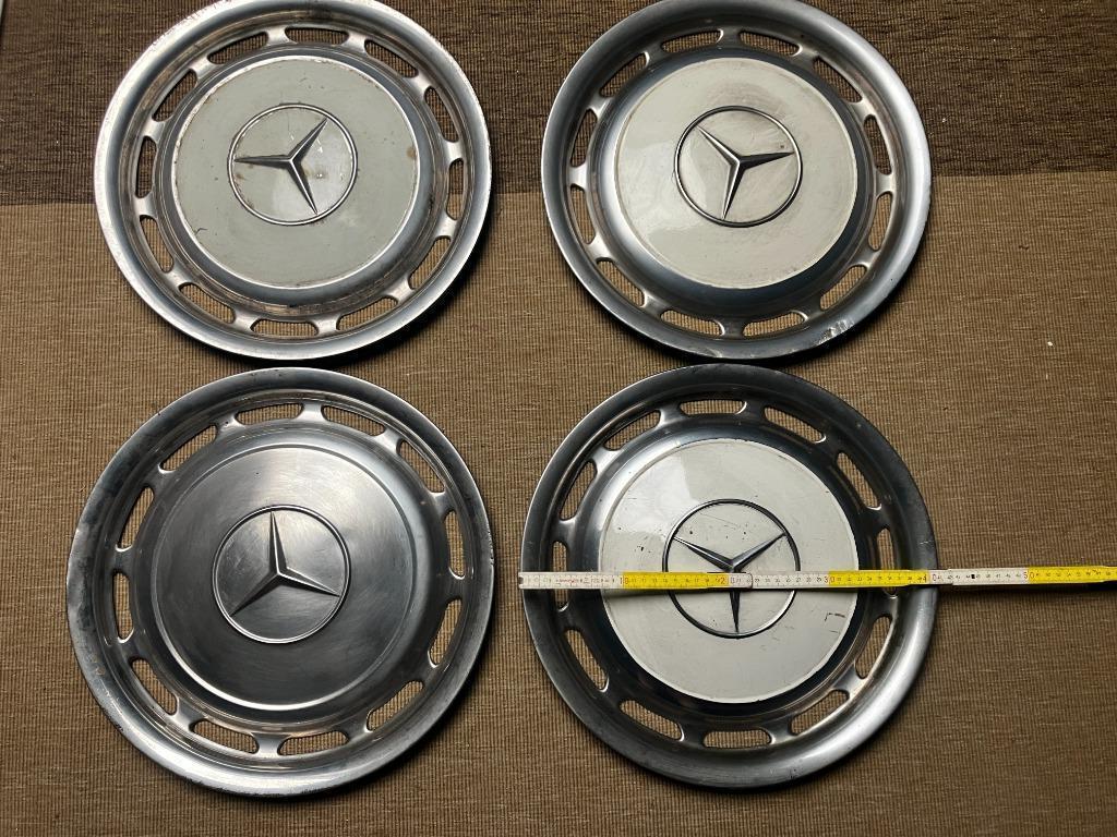 MERCEDES W123 WIELDOPPEN 15", Ophalen, Gebruikt