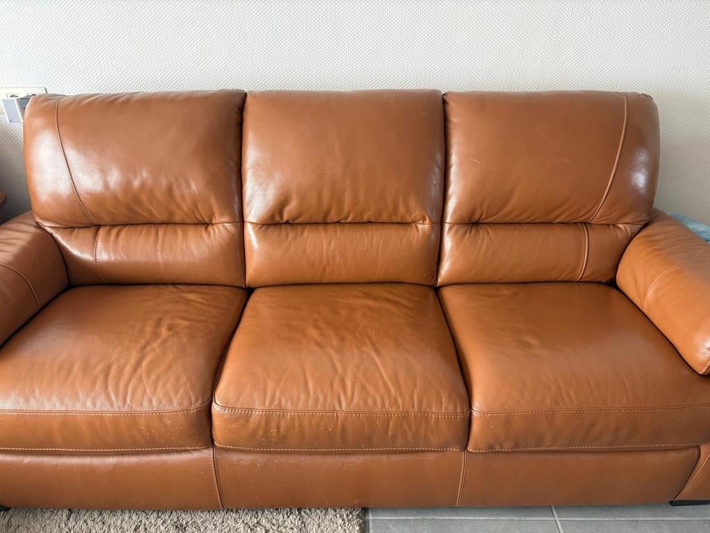 Mooie lederen salon met relaxfunctie, Ophalen