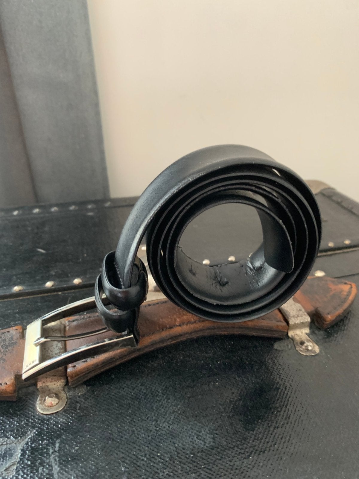 Ceinture noire en cuir véritable, fabriquée en Allemagne., Cuir véritable, Enlèvement ou Envoi, 95 à 105 cm, Porté
