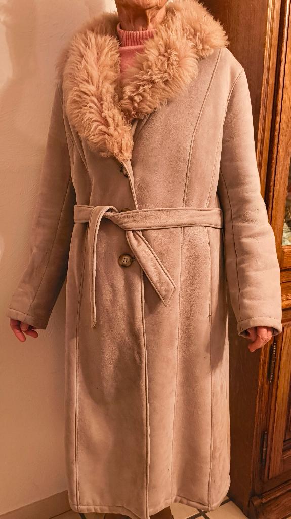 Manteau daim femme, Enlèvement, Comme neuf, Taille 42/44 (L), Beige