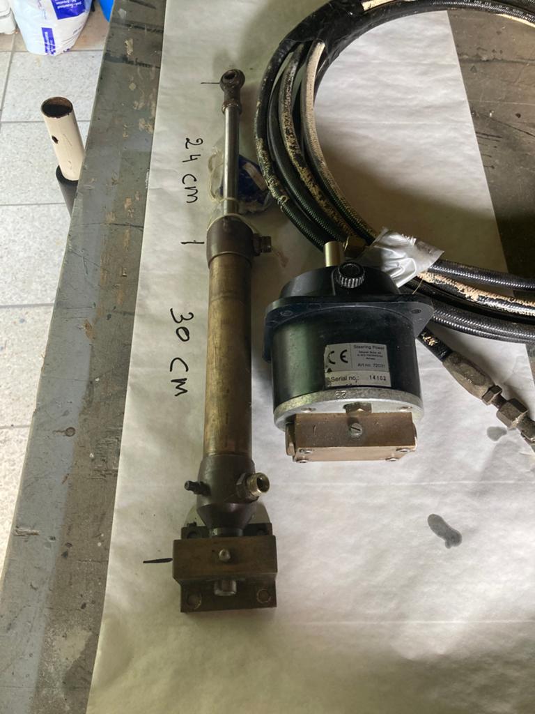 Vetus hydraulische sturing voor boot, Enlèvement, Utilisé