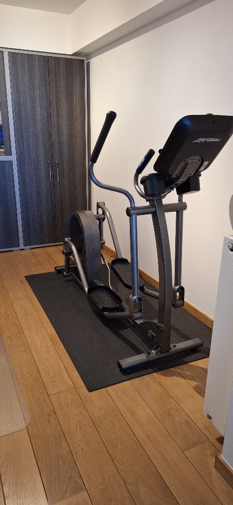 Crosstrainer Life Fitness met Track Connect 2.0 Console, Ophalen, Zo goed als nieuw, Armen, Crosstrainer