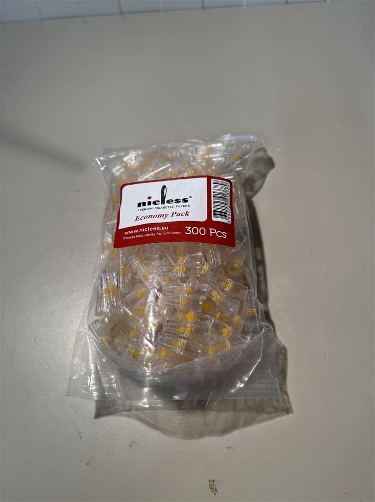 300 filters - Nicless holders - sigaretten filters, Collections, Articles de fumeurs, Briquets & Boîtes d'allumettes, Enlèvement ou Envoi
