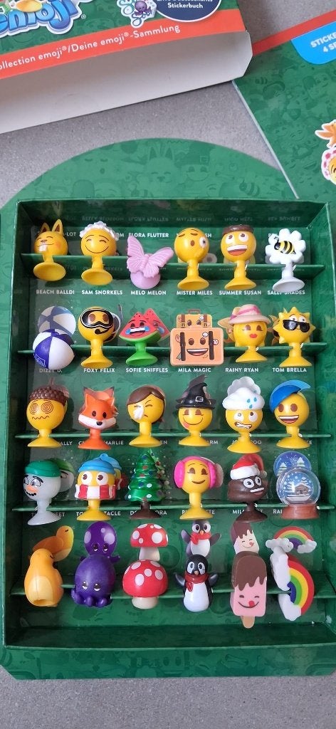 Emoji volle doos 2026 Aldi, Verzamelen, Ophalen, Nieuw
