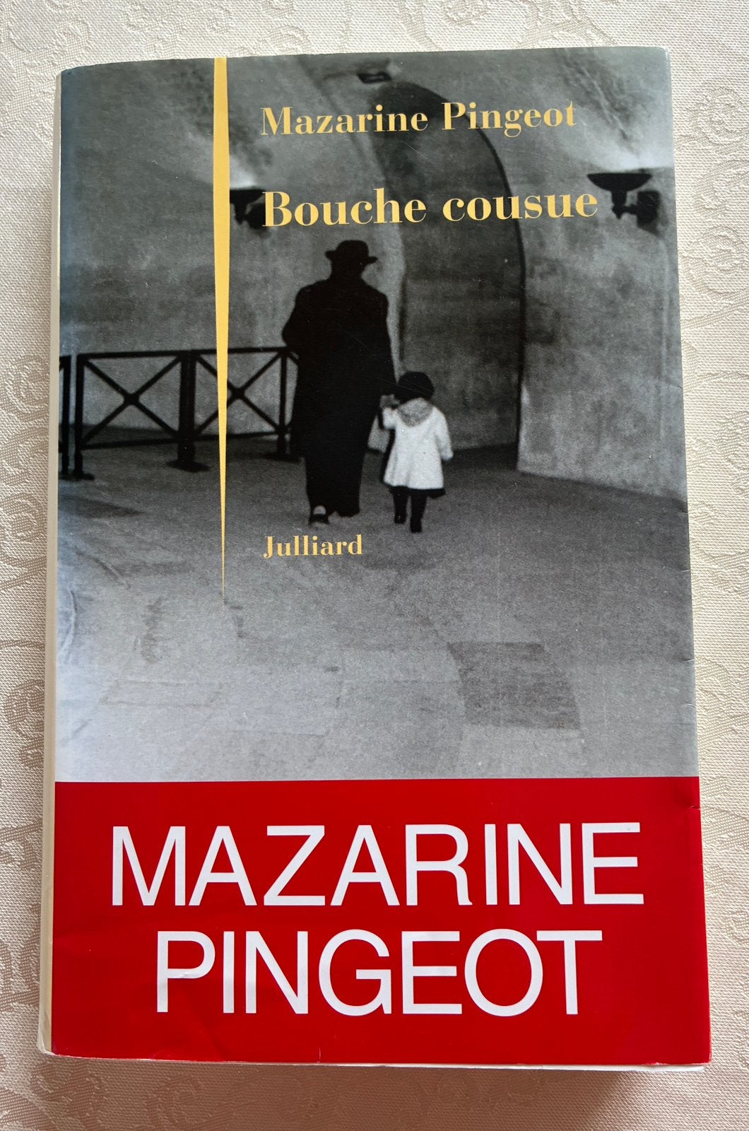 Mazarine Pingeot : Bouche cousue, Ophalen of Verzenden, Zo goed als nieuw, Overige