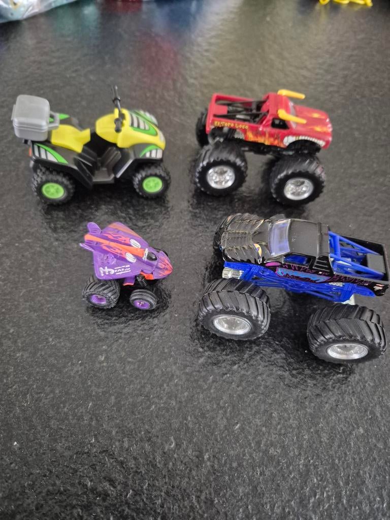Pakket mini monstertruck, mini lego, stickers, pins, flippo, Ophalen