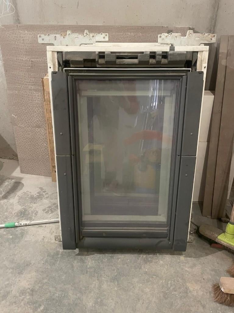 Velux dakvenster GGL CK02, Bricolage & Construction, Double vitrage, Lucarne, Comme neuf, Enlèvement