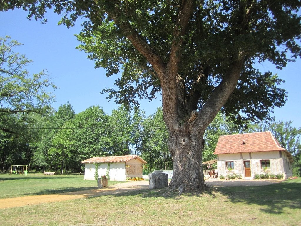 Maison,au calme,nature,détente,pisci couverte chauf mini 28C, Vacances, Maisons de vacances | France, Dordogne, Maison de campagne ou Villa