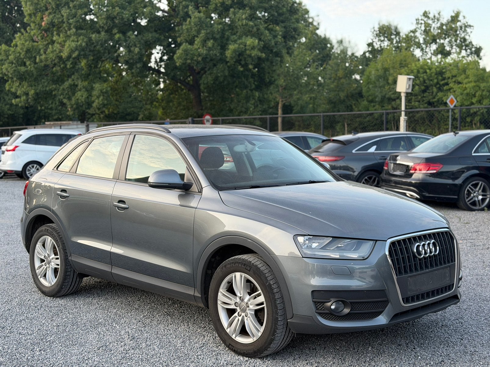 AUDI Q3, Auto's, 100 kW, Euro 5, Stof, Zwart