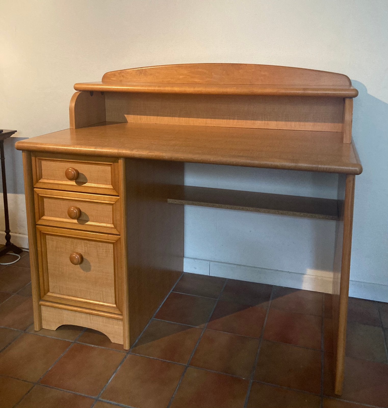 Bureau en bois contreplaqué, Enlèvement, Utilisé, Bois