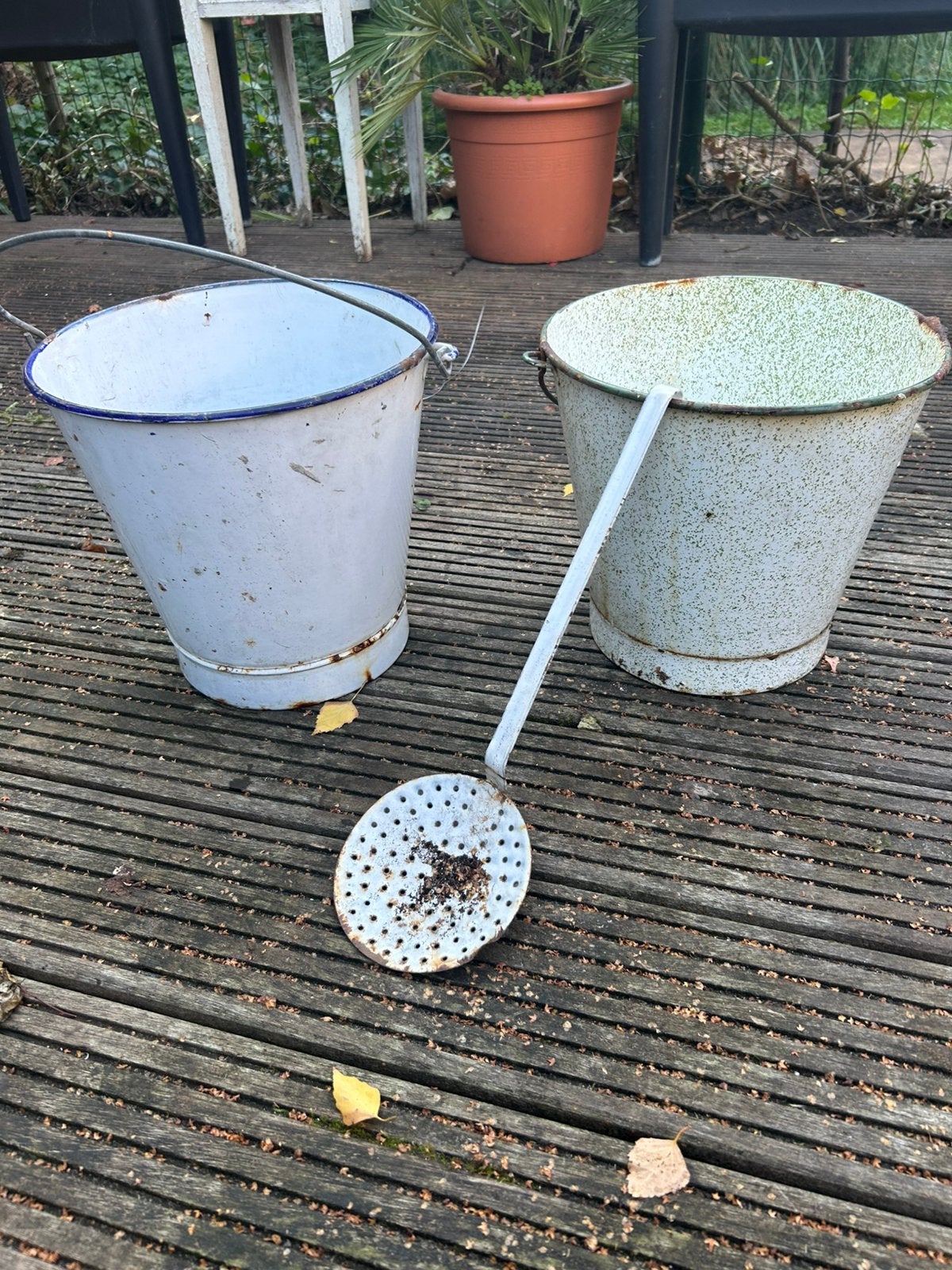 Antieke decoratie voor tuin, Ophalen