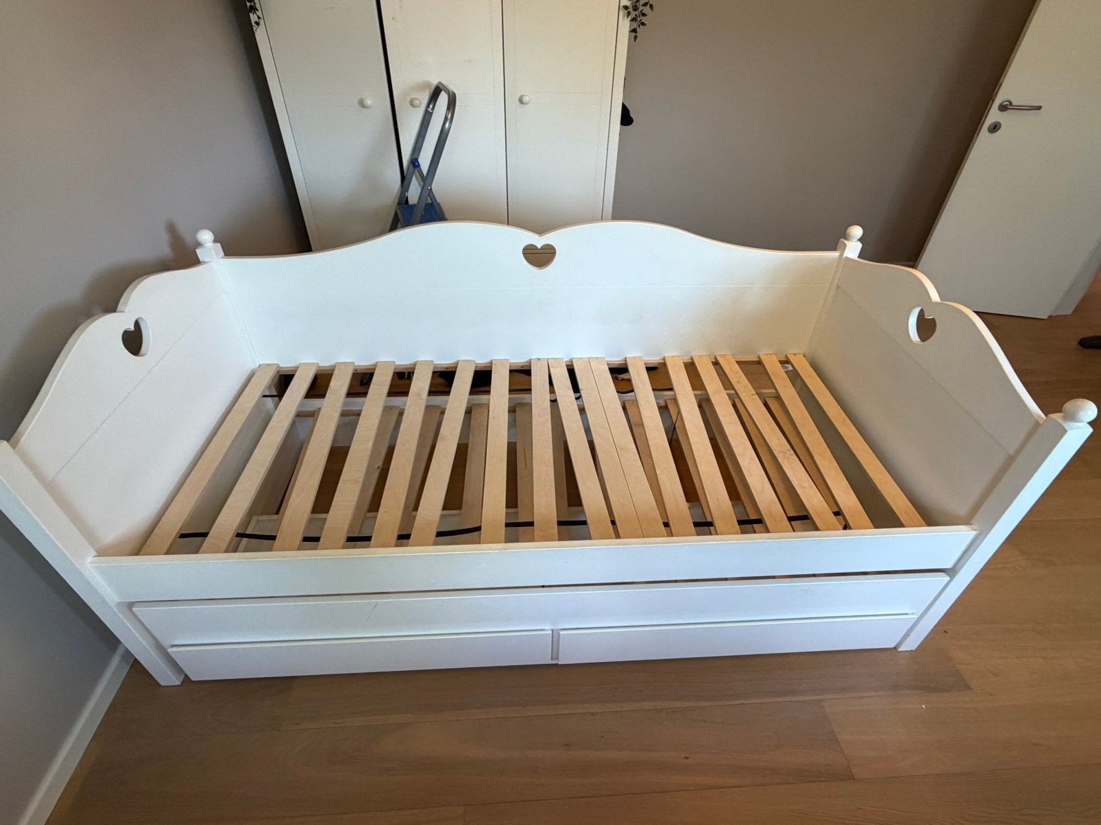 Eenpersoonsbed kind wit uitschuifbaar extra bed 2 lades, Ophalen, 85 tot 100 cm, Gebruikt, Lattenbodem