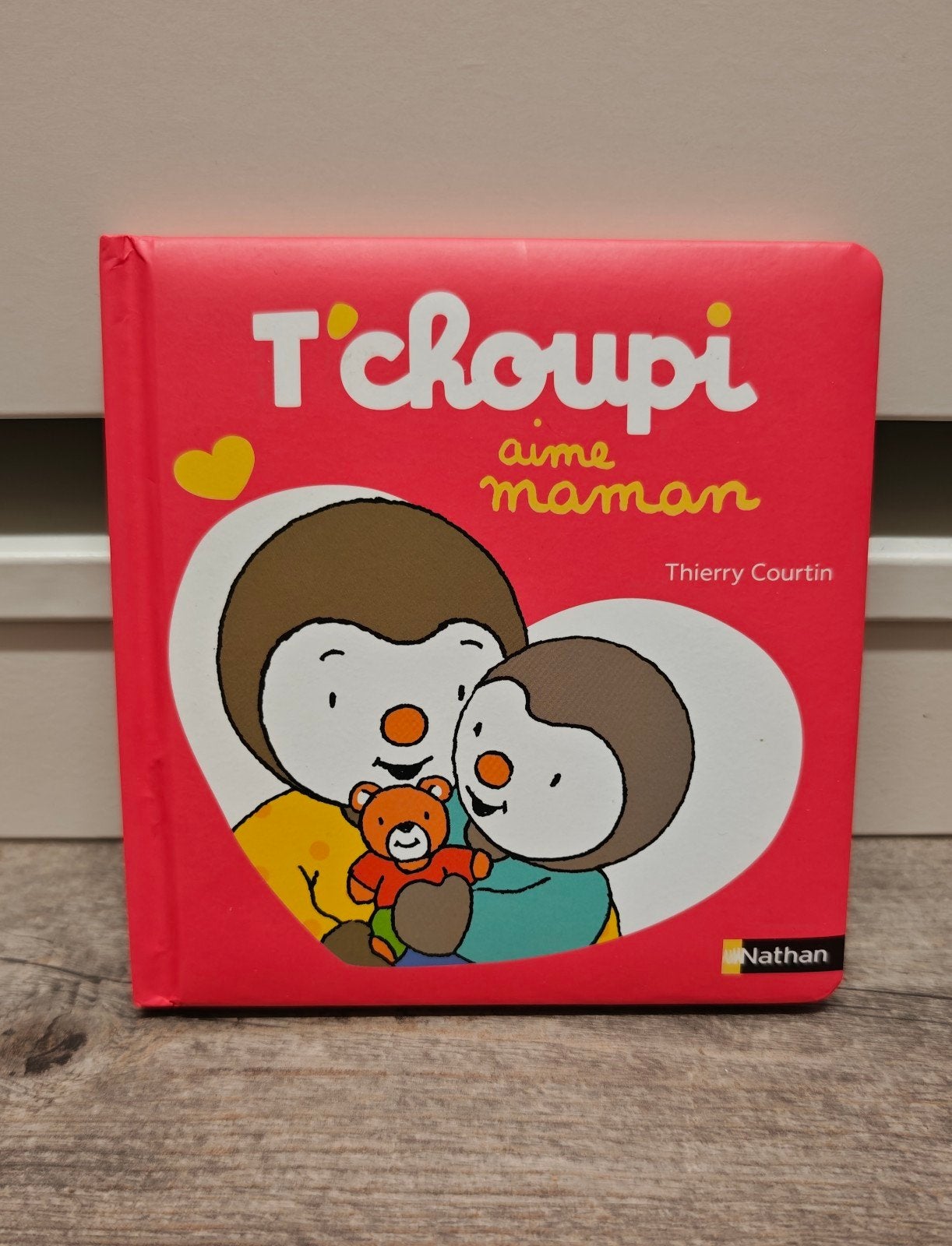 T'choupi aime maman, Livres, Enlèvement ou Envoi, Comme neuf