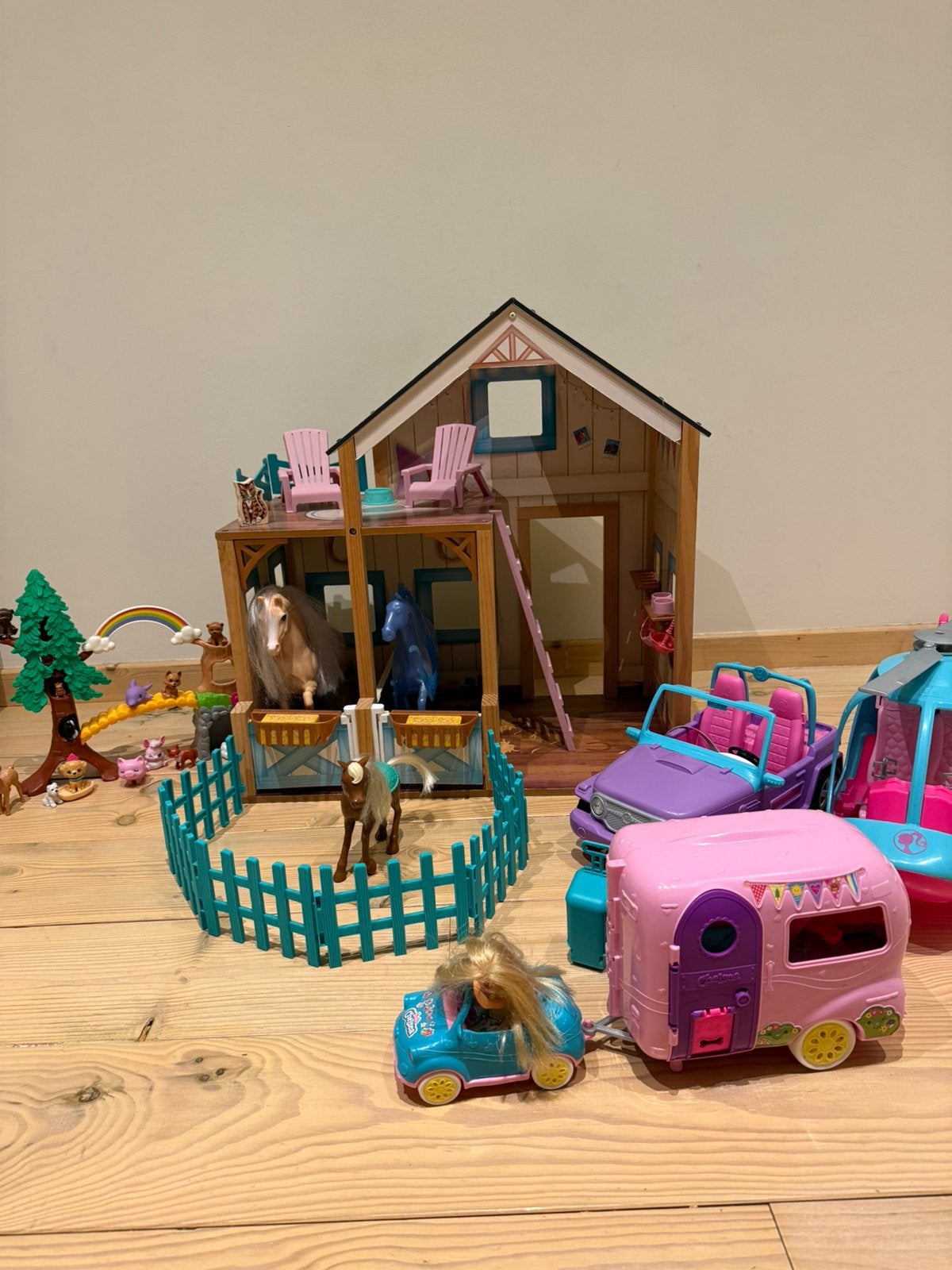 Speelgoed - Barbie set, Kinderen en Baby's, Ophalen, Gebruikt