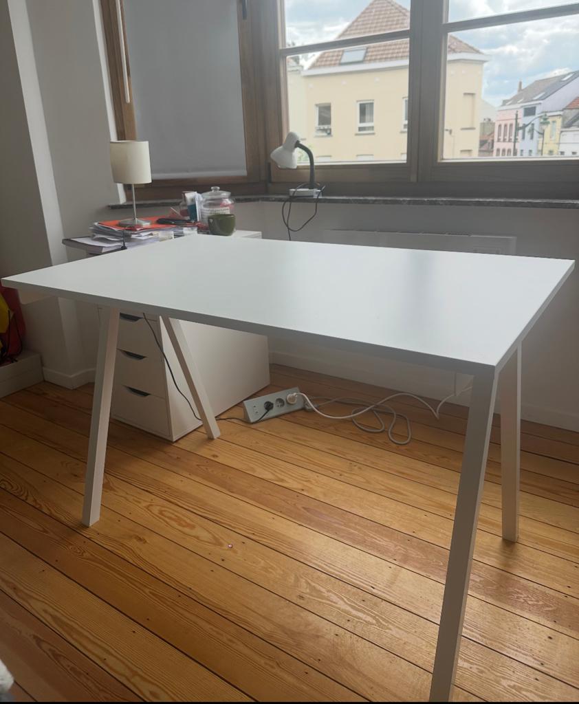 Bureau, Ophalen, Zo goed als nieuw, Wit, Hout
