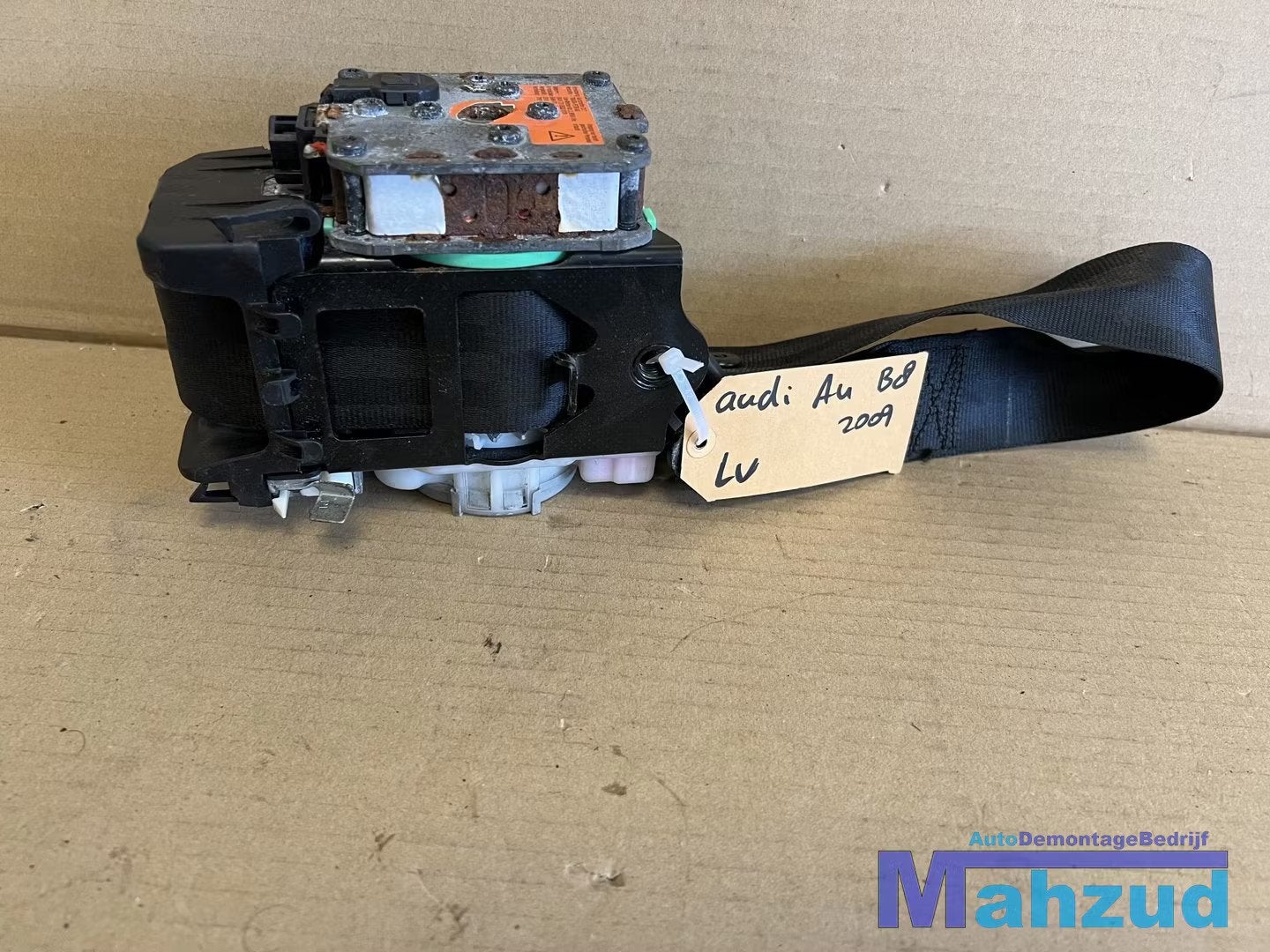 AUDI A4 B7 Links voor gordel 2004-2008, Gebruikt, AUDI AG, Auto-Union-Strasse 1
85045  Ingolstadt, DE, Audi