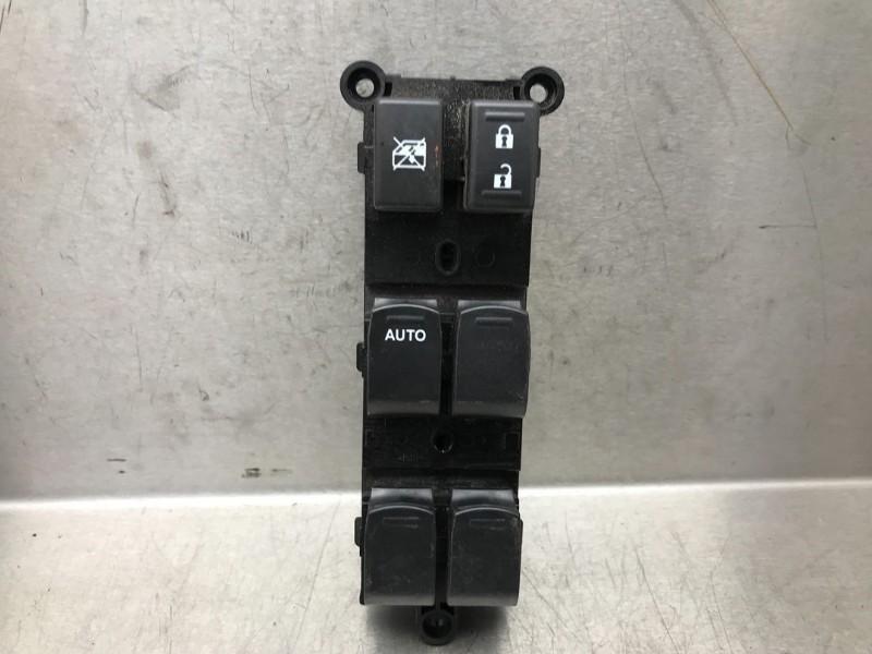 RAAMSCHAKELAAR Suzuki Swift (ZA / ZC / ZD) (01-2010/04-2017), Gebruikt, Suzuki