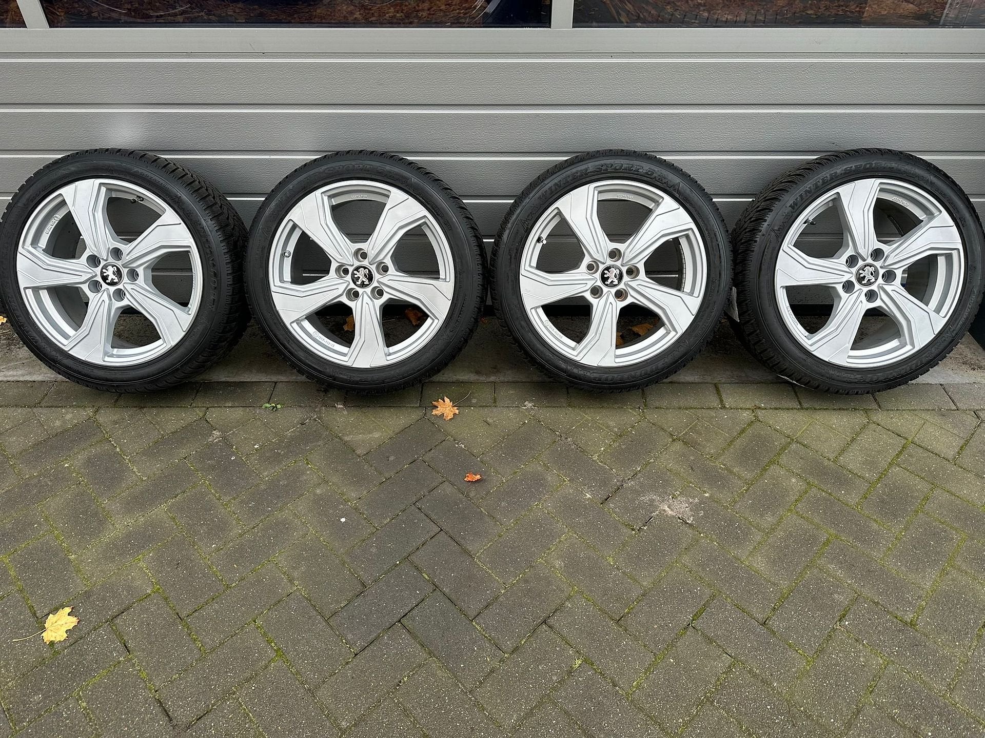17" Peugeot Partner 308 Citroen Berlingo velgen winterbaden, Autos : Pièces & Accessoires, Pneus et Jantes, Pneus hiver, Véhicule de tourisme