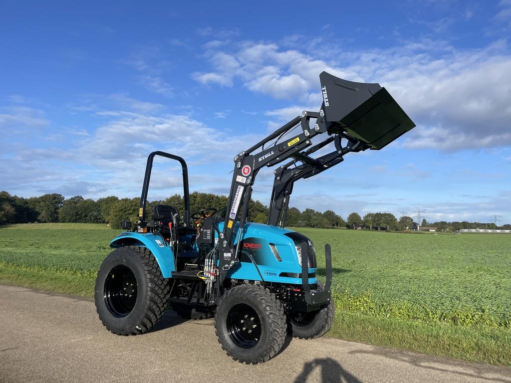 Knegt 404 4WD 40 PK compact tractor NIEUW met frontlader