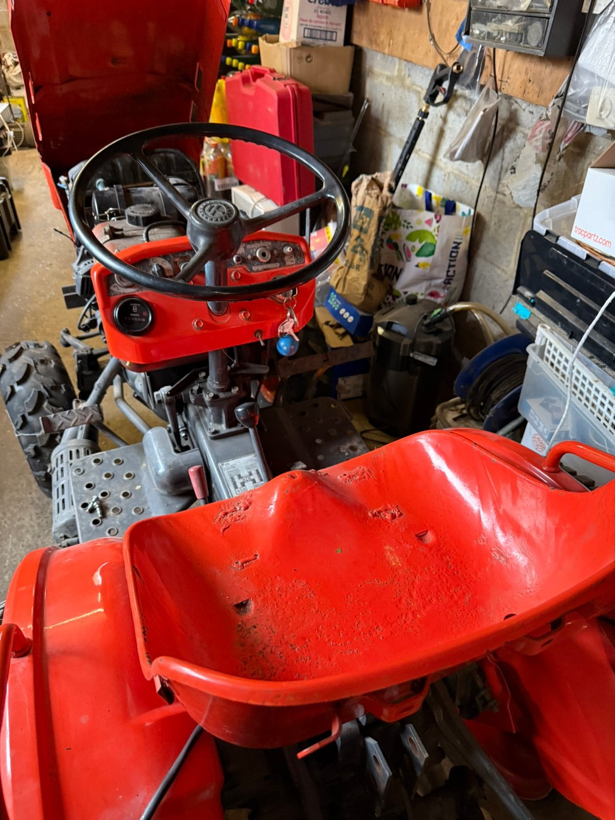 Micro tracteur Kubota, Enlèvement