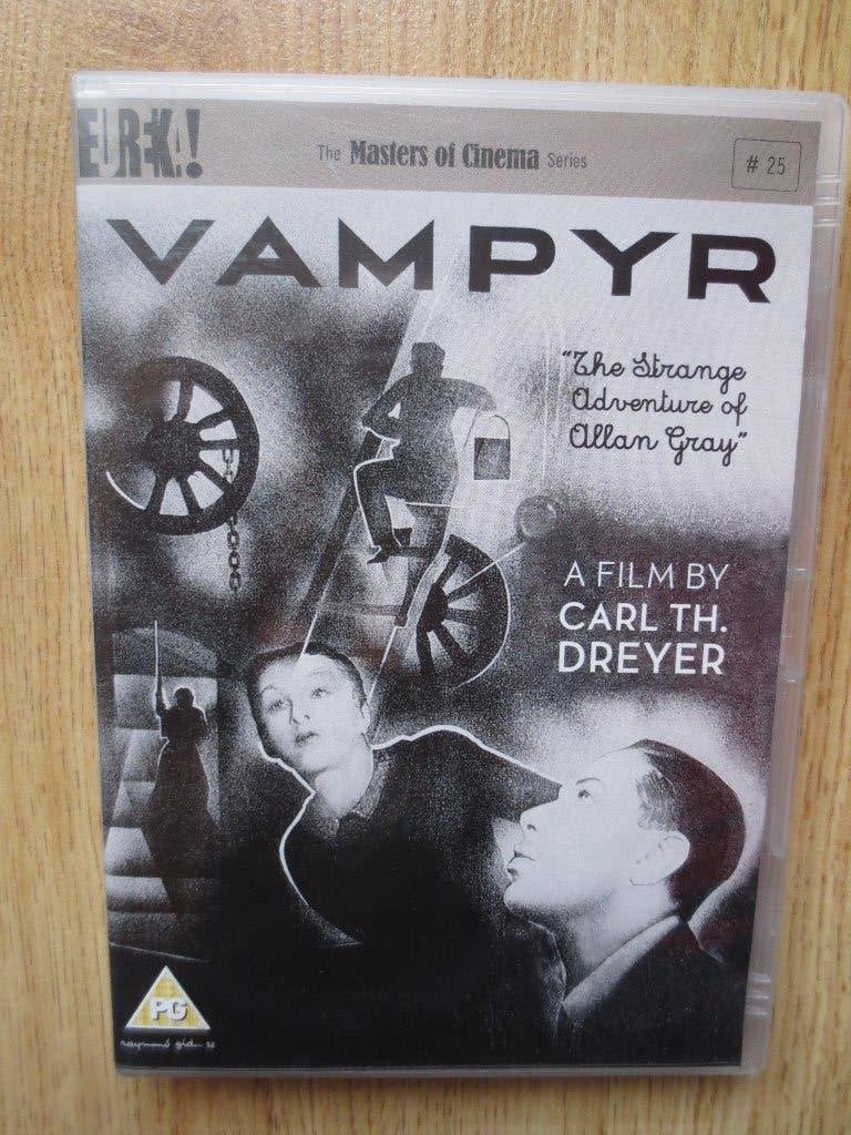Vampyr - Eureka, Ophalen of Verzenden, Zo goed als nieuw