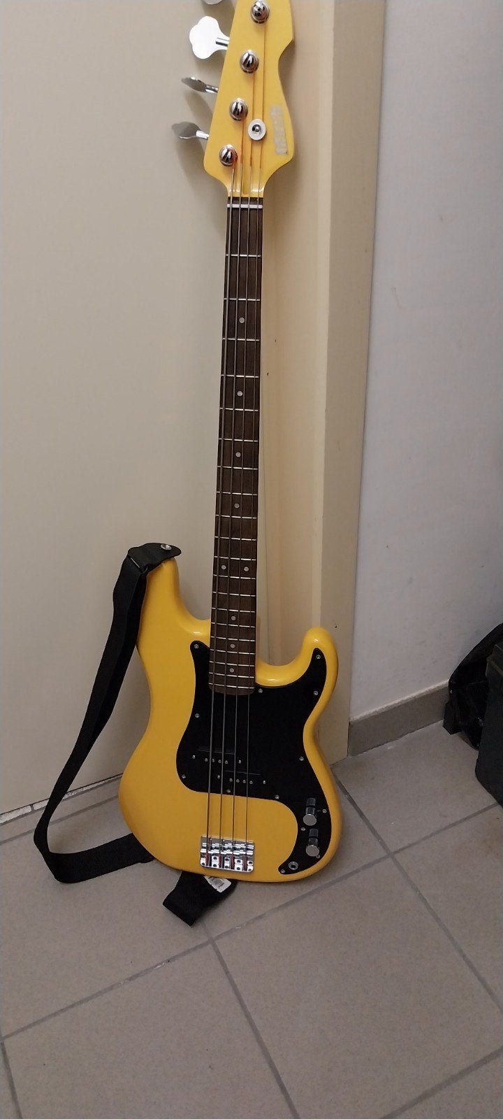 Markbass Yellow P-bass, Ophalen
