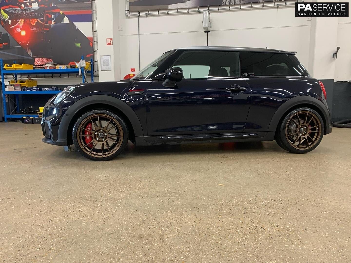 Nw 18 inch Matbronze OZ Ultraleggera Mini F55 inc Hankook, Autos : Pièces & Accessoires, Neuf, Pneus et Jantes, 215 mm, Véhicule de tourisme