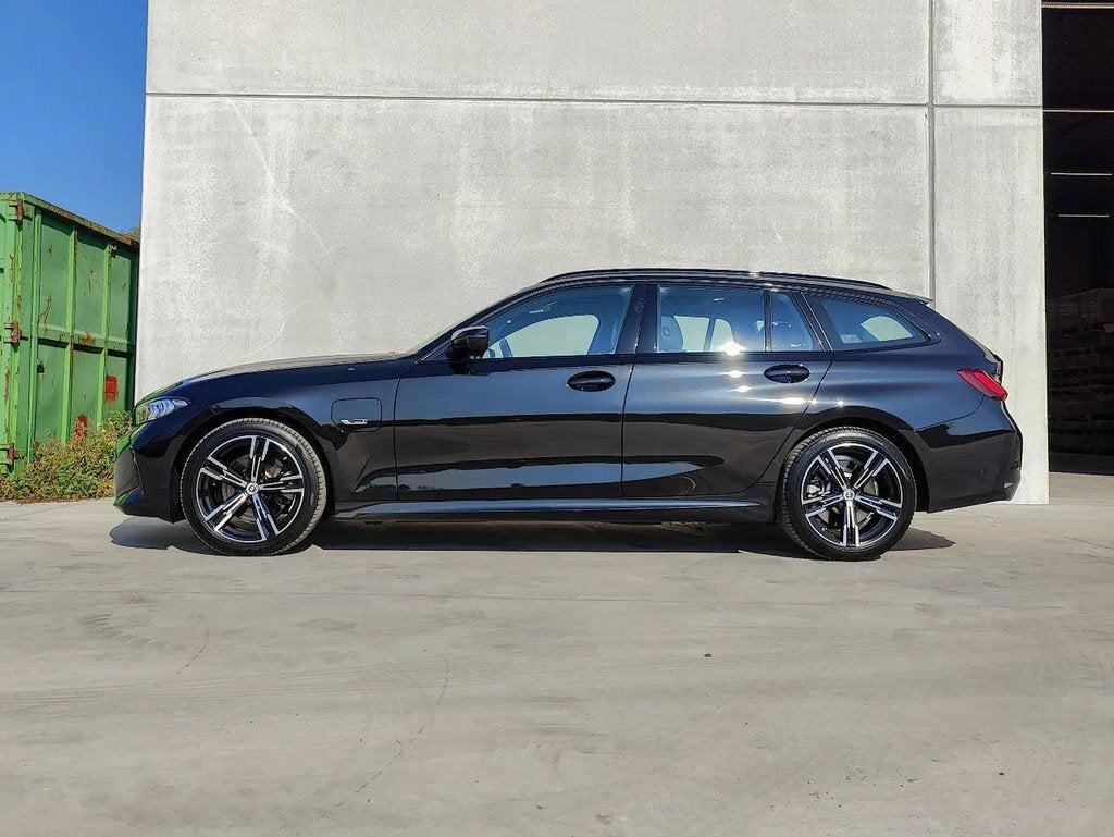 BMW 3-serie 330e | xDrive | M-pack | Leasing (automatique), Autos, Cuir, Achat, Système audio, Euro 6