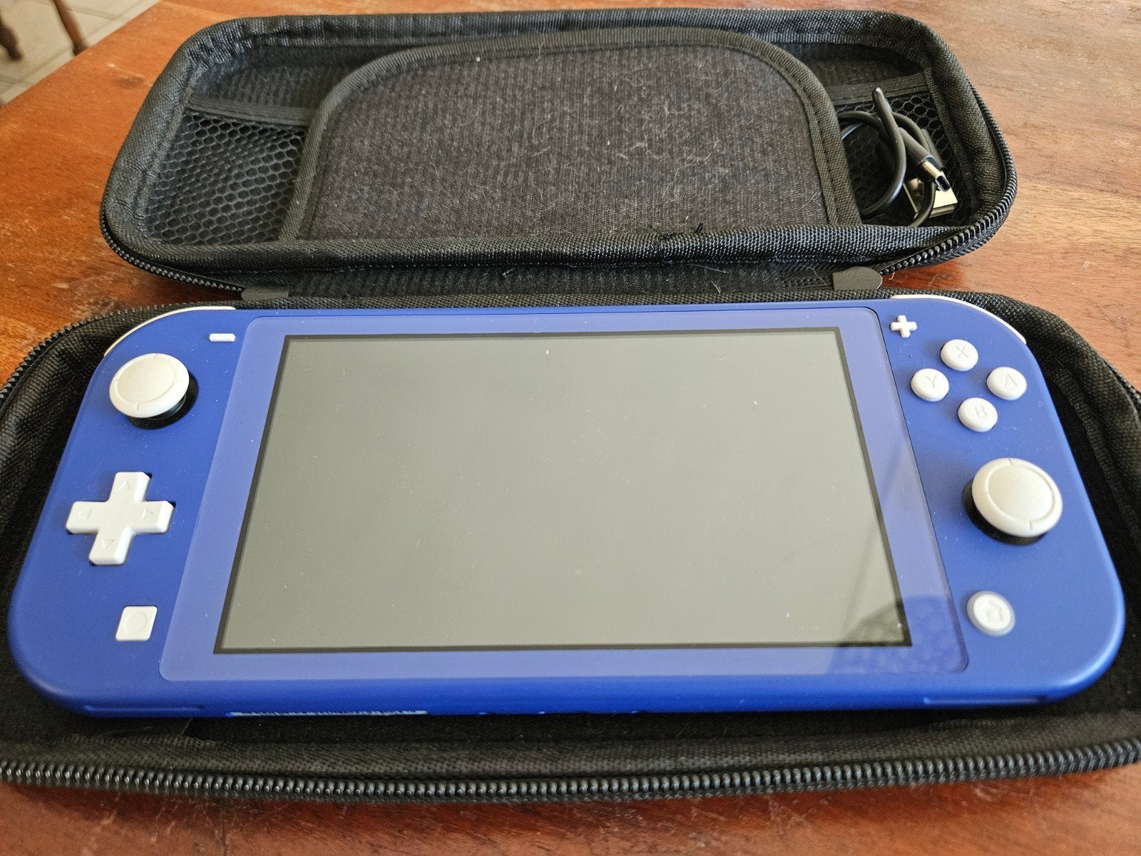 Nintendo switch lite + SD card + Zelda game, Ophalen of Verzenden, Gebruikt