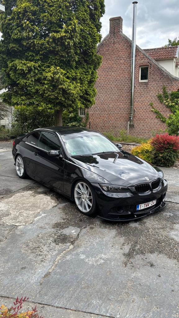 BMW E92 320I (M3 look), Autos, Cuir, Achat, Euro 6, Carnet d'entretien