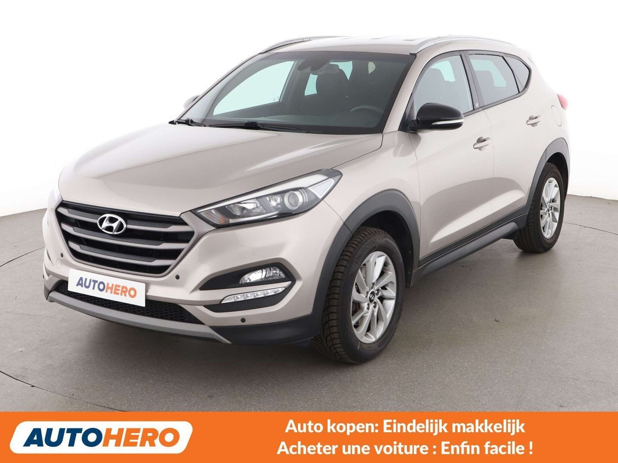 Hyundai Tucson 1.6 Advantage blue 2WD, Autos, Hyundai, Achat, Boîte manuelle, Noir, 5 portes