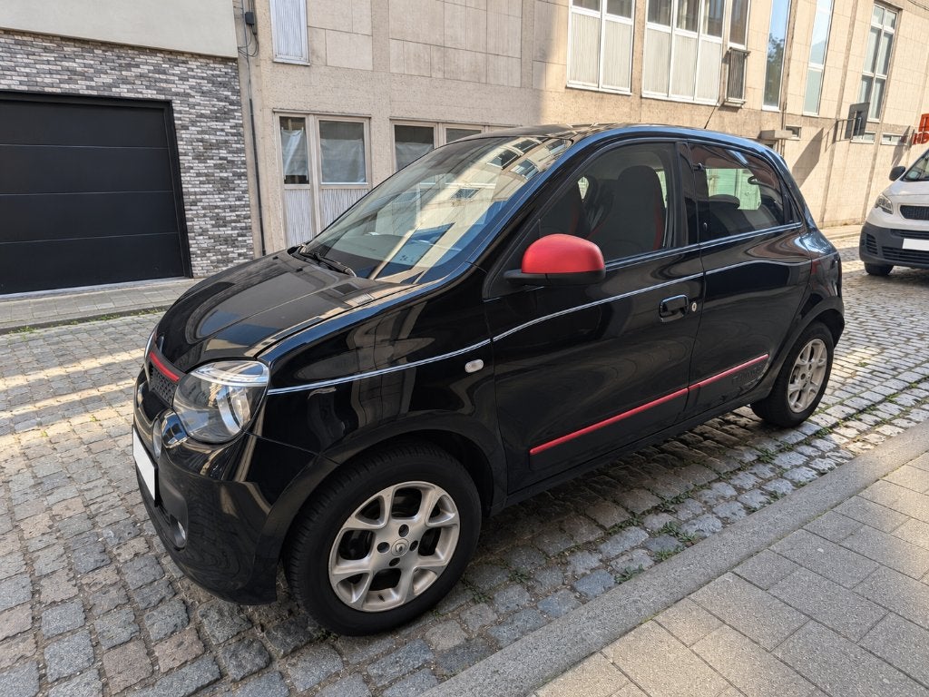 Renault Twingo III 1.0 SCe — 2015 — 181 000 km — 3 250€, Autos, Euro 5, Boîte manuelle, Noir, 5 portes