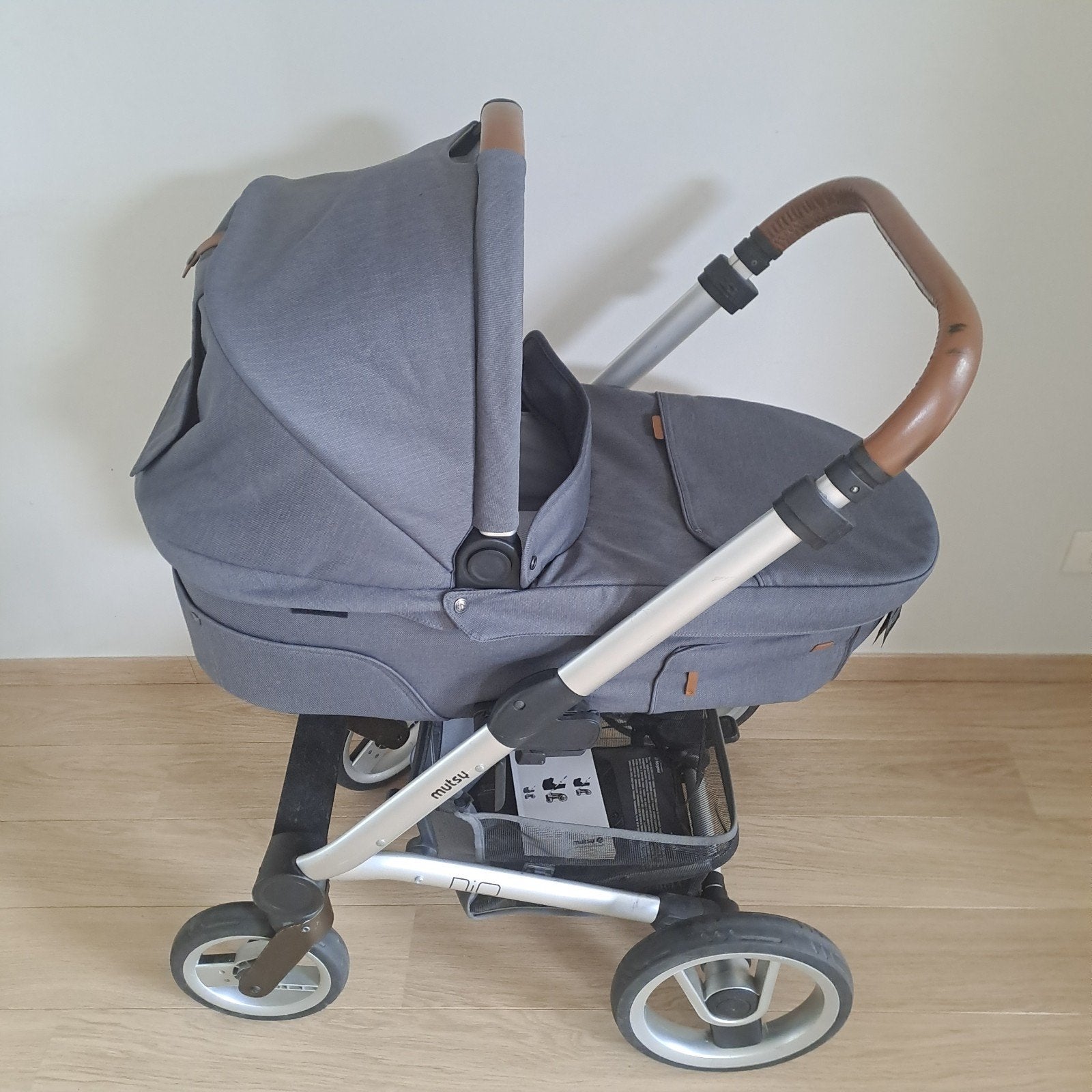 Buggy mutsy Nio, Kinderen en Baby's, Kinderwagens en Combinaties, Ophalen, Mutsy