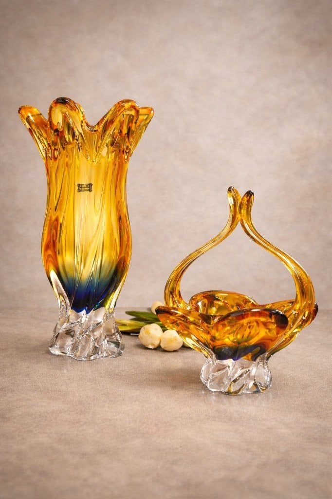 Egermann vaas en mand - Boheems glas - geel en blauw, Antiek en Kunst, Ophalen of Verzenden