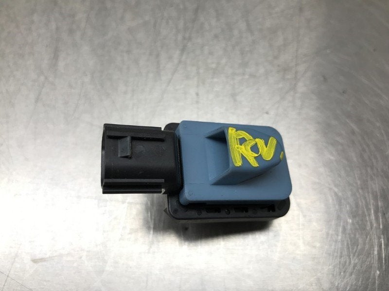 AIRBAG SENSOR Toyota Yaris IV (P21 / PA1 / PH1) (01-2020/-), Auto-onderdelen, Gebruikt, Toyota