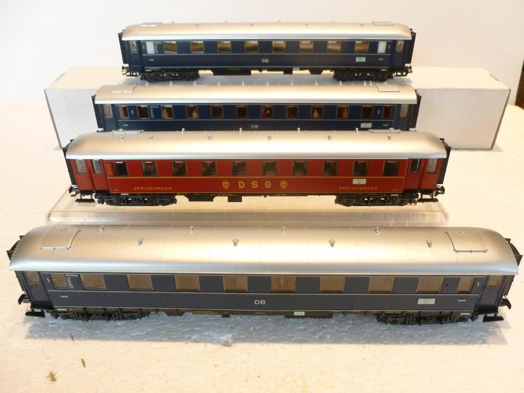 TRAINS HO, Enlèvement ou Envoi, Courant alternatif, Wagon, Comme neuf