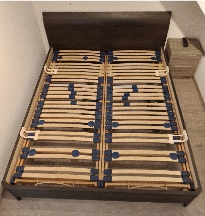 2 pers. bed met lattenbodems, Huis en Inrichting, Slaapkamer | Bedden, Ophalen, Gebruikt, Bruin, Tweepersoons