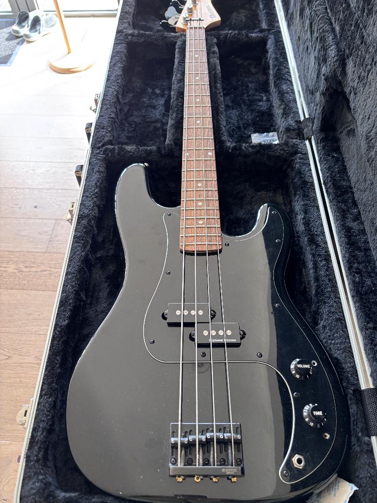 GUITARE BASSE MAVERY, Musique & Instruments, Instruments à corde | Guitares | Basses, Enlèvement, Utilisé, Électrique
