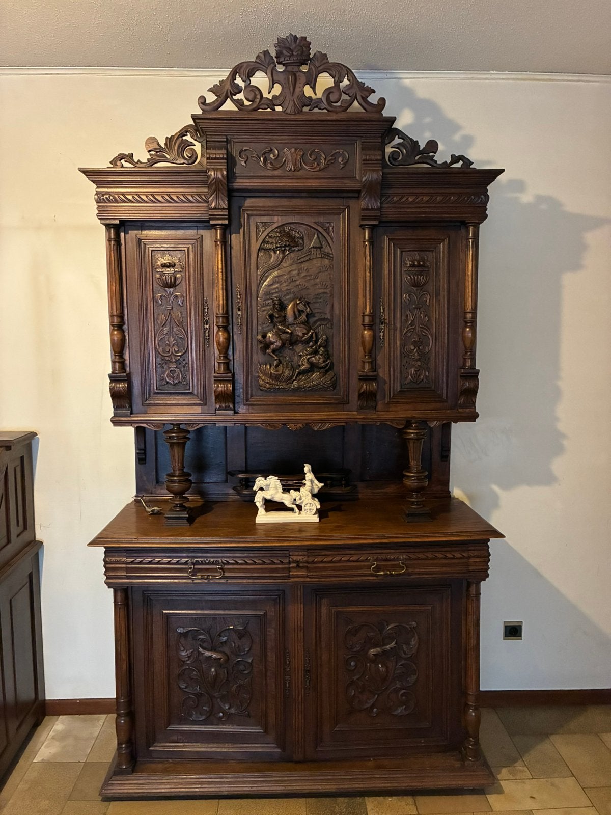 Antieke kast, Ophalen